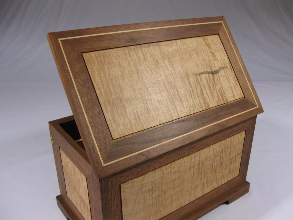 Gretchen's Box — Bruce Dahl Woodworking